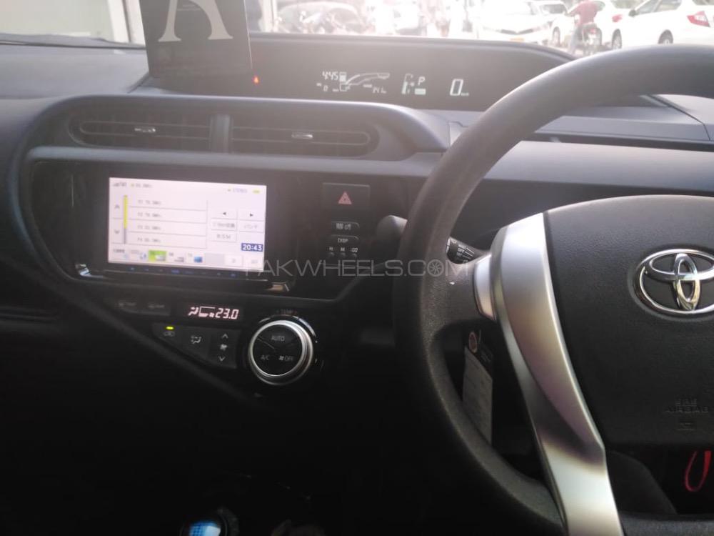 Toyota Aqua 2015 for Sale in Karachi Image-1