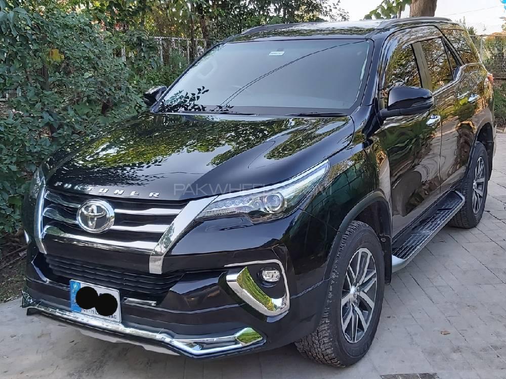 Toyota Fortuner 2018 for Sale in Islamabad Toyota Fortuner 2018 for Sale in Islamabad Image-4