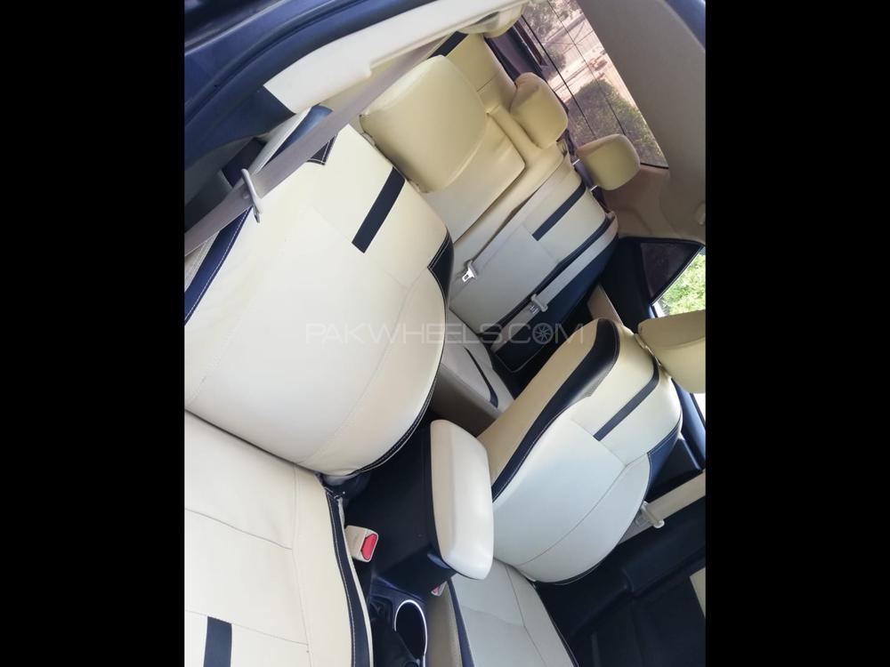 Toyota Corolla 2018 for Sale in Karachi Toyota Corolla 2018 for Sale in Karachi Image-4