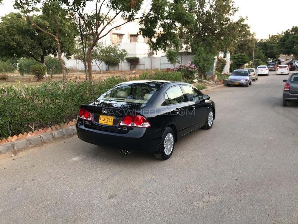 Honda Civic 2010 for Sale in Karachi Honda Civic 2010 for Sale in Karachi Image-3