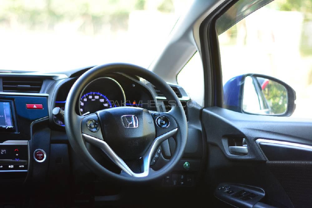Honda Fit 2017 for Sale in Islamabad Honda Fit 2017 for Sale in Islamabad Image-13