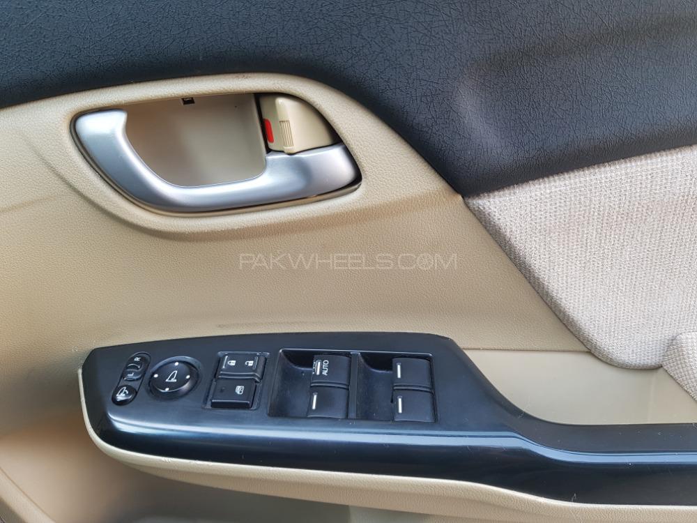 Honda Civic 2014 for Sale in Multan Honda Civic 2014 for Sale in Multan Image-16