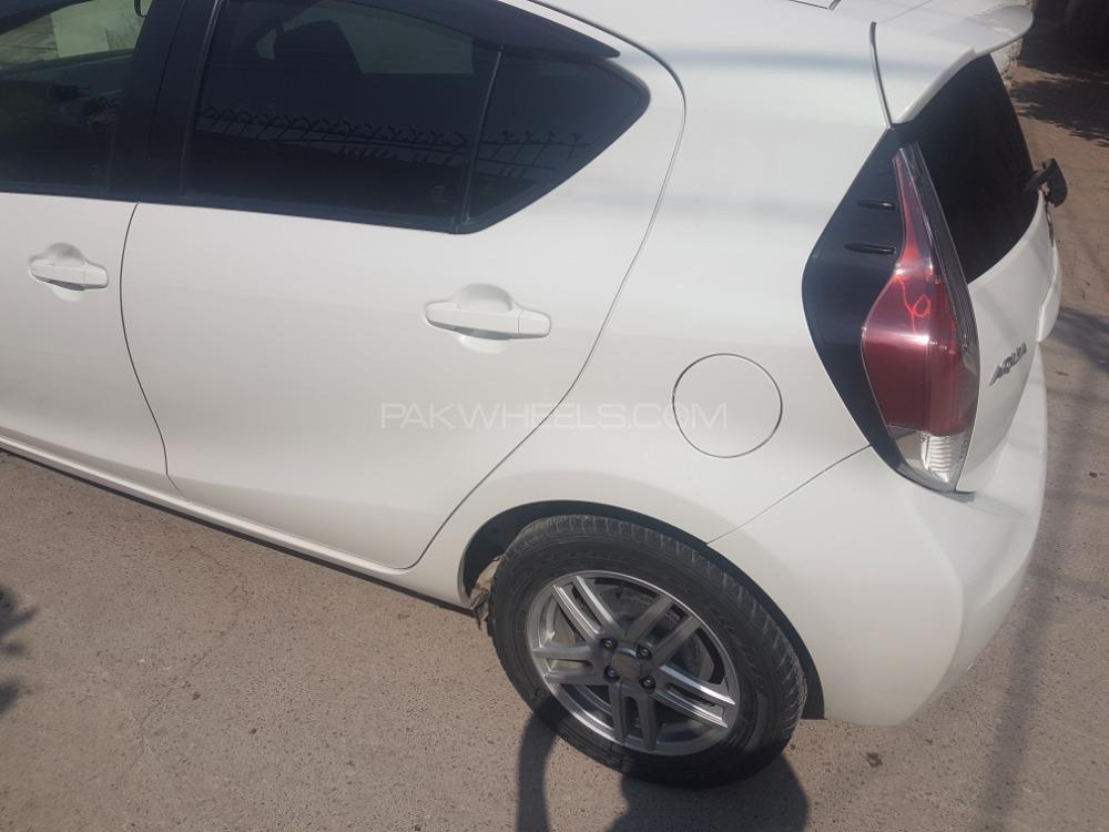 Toyota Aqua 2015 for Sale in Peshawar Toyota Aqua 2015 for Sale in Peshawar Image-17