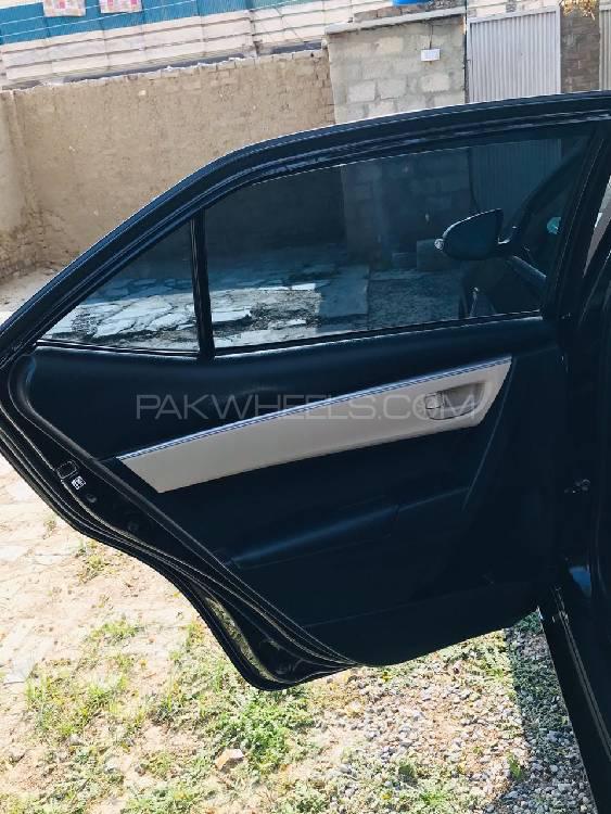 Toyota Corolla 2016 for Sale in Peshawar Toyota Corolla 2016 for Sale in Peshawar Image-8