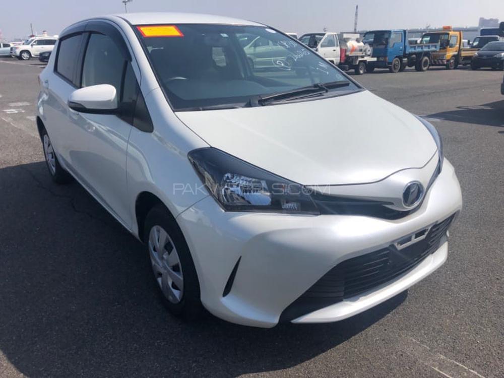 Toyota Vitz 2016 for Sale in Sialkot Toyota Vitz 2016 for Sale in Sialkot Image-12