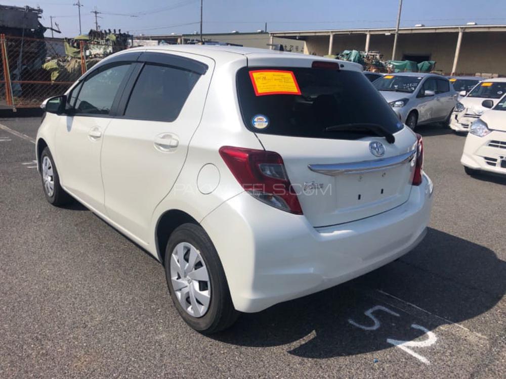 Toyota Vitz 2016 for Sale in Sialkot Toyota Vitz 2016 for Sale in Sialkot Image-13