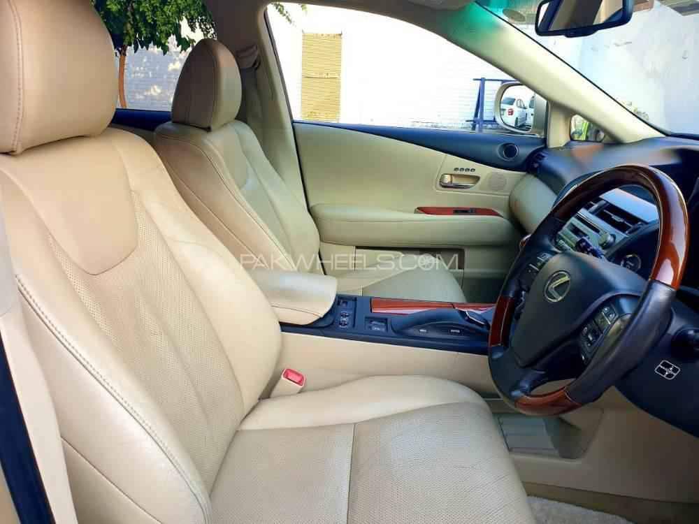 لیکزس آر ایکس سیریز 2009 for Sale in لاہور لیکزس آر ایکس سیریز 2009 for Sale in لاہور Image-5