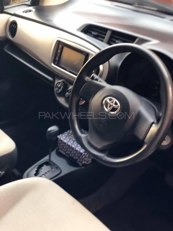 Toyota Vitz 2012 for Sale in Karachi Toyota Vitz 2012 for Sale in Karachi Image-4
