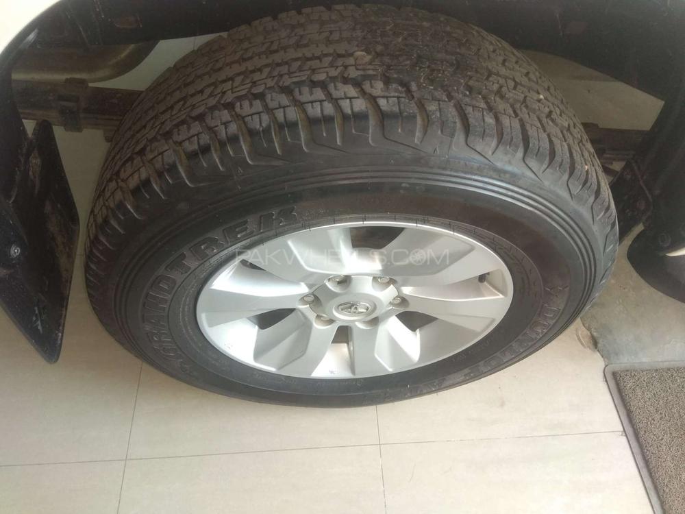 Toyota Hilux 2015 for Sale in Karachi Toyota Hilux 2015 for Sale in Karachi Image-12