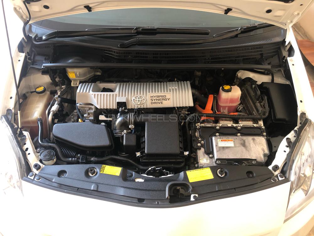 Toyota Prius 2011 for Sale in Bannu Toyota Prius 2011 for Sale in Bannu Image-7
