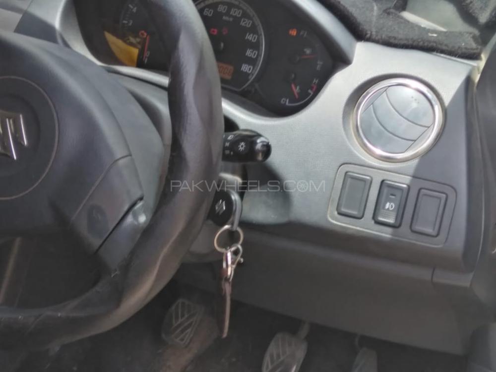 سوزوکی سوئفٹ 2014 for Sale in کراچی سوزوکی سوئفٹ 2014 for Sale in کراچی Image-6