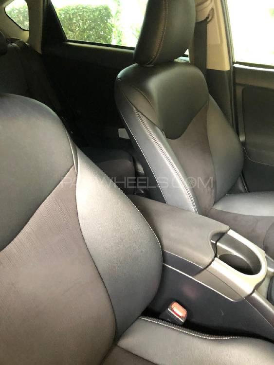 Toyota Prius 2014 for Sale in Peshawar Toyota Prius 2014 for Sale in Peshawar Image-14