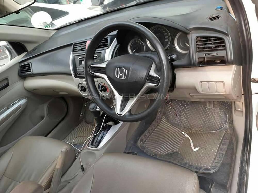 Honda City 2015 for Sale in Lahore Honda City 2015 for Sale in Lahore Image-6