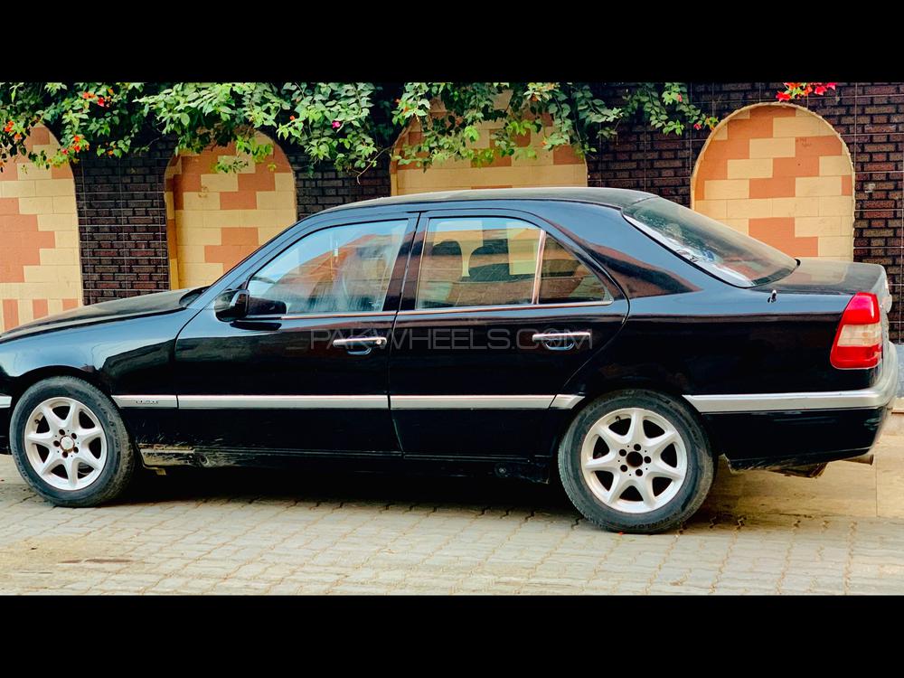 Mercedes Benz C Class 1994 for Sale in Daska Mercedes Benz C Class 1994 for Sale in Daska Image-4