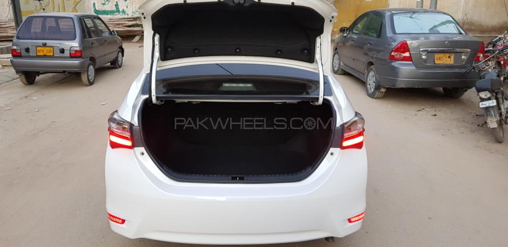Toyota Corolla 2018 for Sale in Karachi Toyota Corolla 2018 for Sale in Karachi Image-10