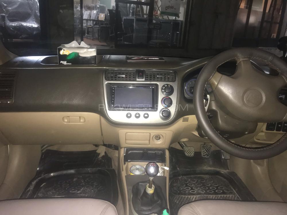 Honda Civic 2005 for Sale in Sialkot Honda Civic 2005 for Sale in Sialkot Image-8