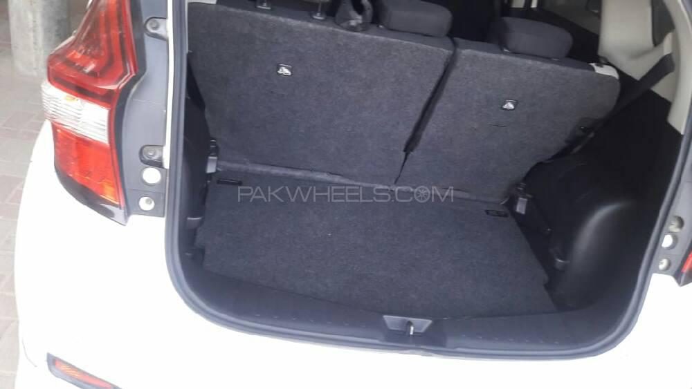 Nissan Note 2016 for Sale in Multan Nissan Note 2016 for Sale in Multan Image-8