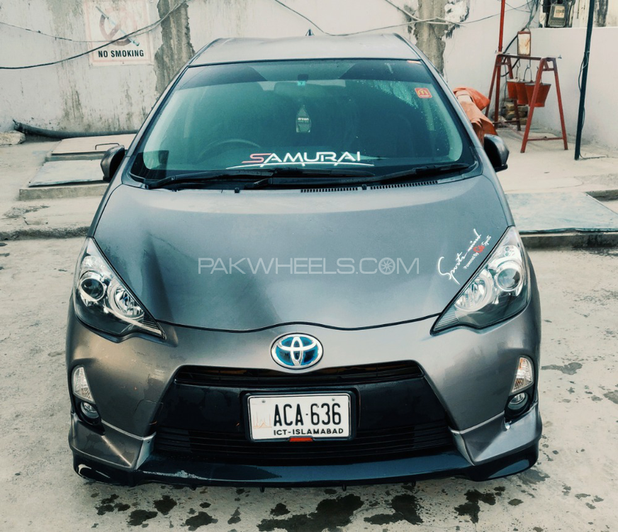 Toyota Aqua - 2013  Toyota Aqua - 2013  Image-2