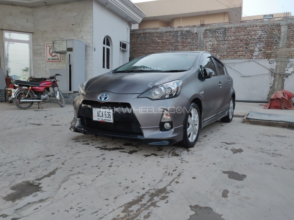 Toyota Aqua - 2013  Toyota Aqua - 2013  Image-5