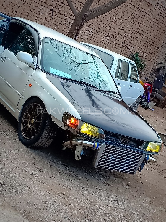 Toyota Corolla - 1995  Toyota Corolla - 1995  Image-5