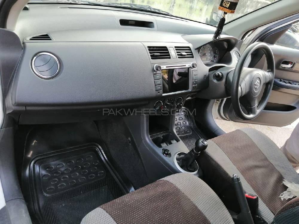 Suzuki Swift 2017 for Sale in Karachi Suzuki Swift 2017 for Sale in Karachi Image-11