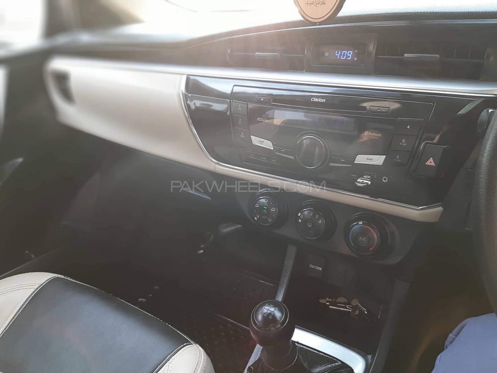 Toyota Corolla 2015 for Sale in Taxila Toyota Corolla 2015 for Sale in Taxila Image-7