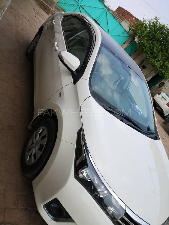 Toyota Corolla 2017 for Sale in Faisalabad Toyota Corolla 2017 for Sale in Faisalabad Image-4