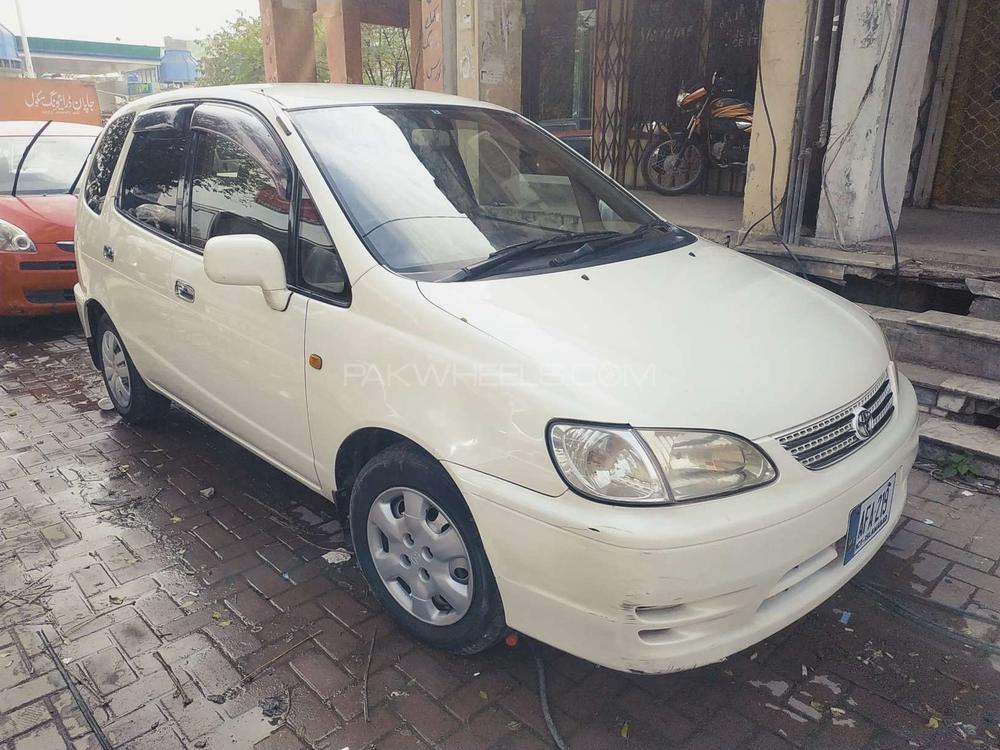 Toyota Spacio 2000 for Sale in Islamabad Image-1