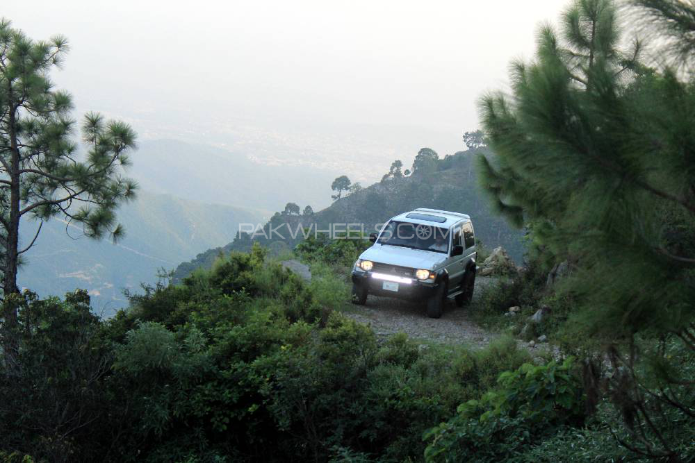 Mitsubishi Pajero - 1993  Mitsubishi Pajero - 1993  Image-2