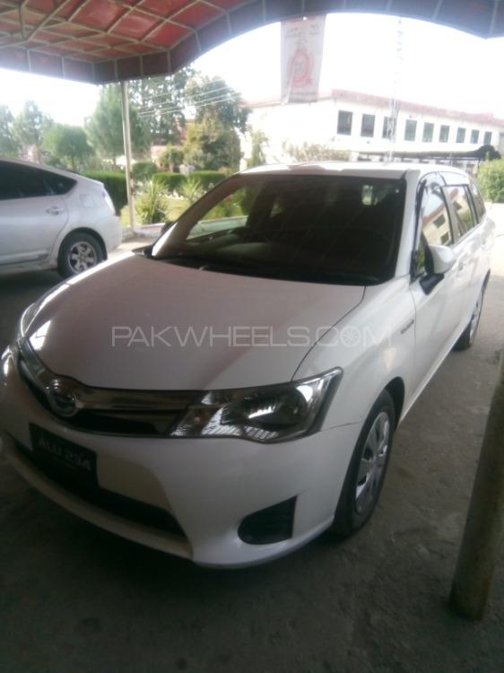 Toyota Corolla Fielder 2014 for Sale in Charsadda Toyota Corolla Fielder 2014 for Sale in Charsadda Image-2