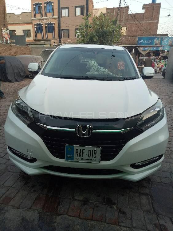 Honda Vezel 2015 for Sale in Faisalabad Honda Vezel 2015 for Sale in Faisalabad Image-5