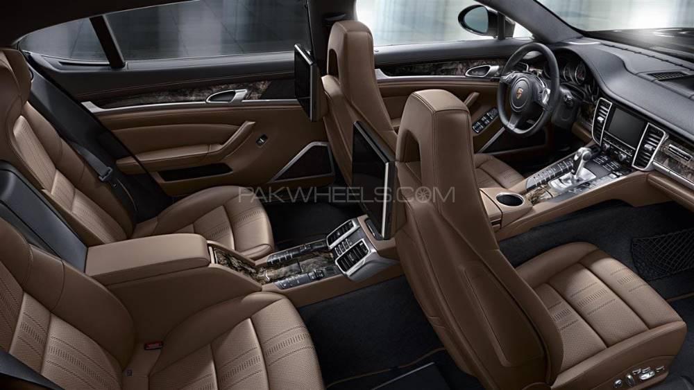 Porsche Panamera 2016 for Sale in Lahore Porsche Panamera 2016 for Sale in Lahore Image-2