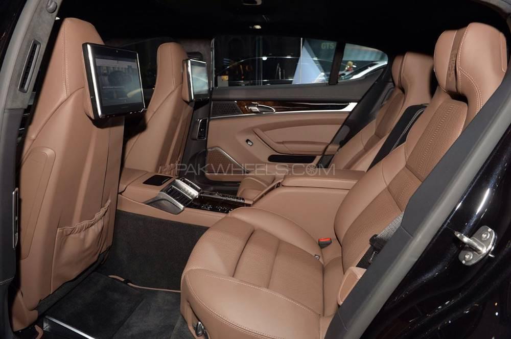 Porsche Panamera 2016 for Sale in Lahore Porsche Panamera 2016 for Sale in Lahore Image-4