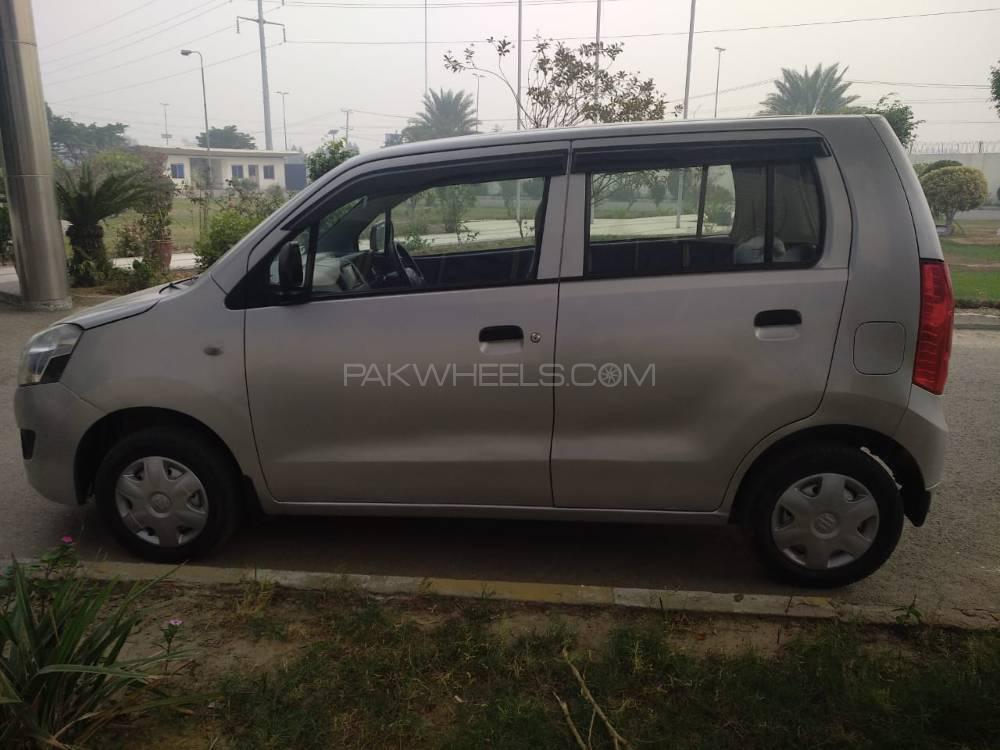 Suzuki Wagon R 2017 for Sale in Lahore Suzuki Wagon R 2017 for Sale in Lahore Image-9