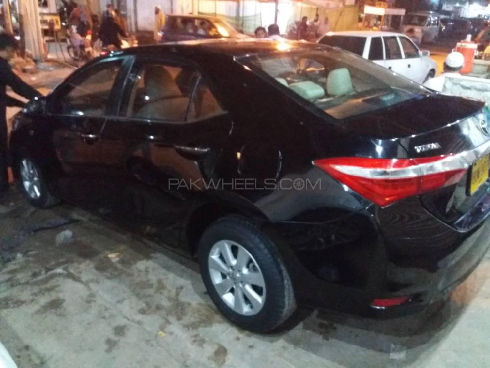 Toyota Corolla 2015 for Sale in Karachi Toyota Corolla 2015 for Sale in Karachi Image-3