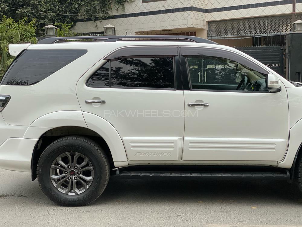 Toyota Fortuner 2015 for Sale in Lahore Toyota Fortuner 2015 for Sale in Lahore Image-2