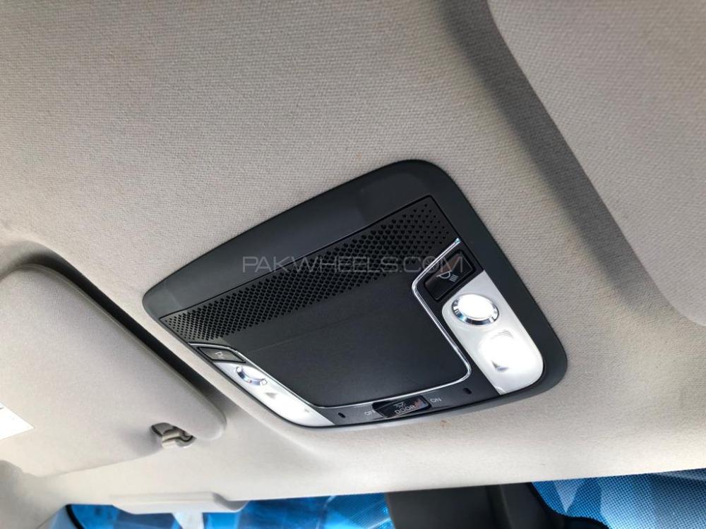 Honda Vezel 2014 for Sale in Islamabad Honda Vezel 2014 for Sale in Islamabad Image-14
