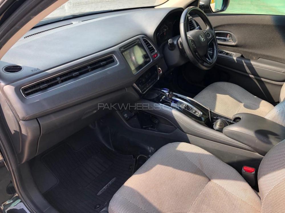Honda Vezel 2014 for Sale in Islamabad Honda Vezel 2014 for Sale in Islamabad Image-13