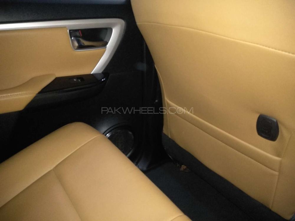 Toyota Fortuner 2018 for Sale in Karachi Toyota Fortuner 2018 for Sale in Karachi Image-15