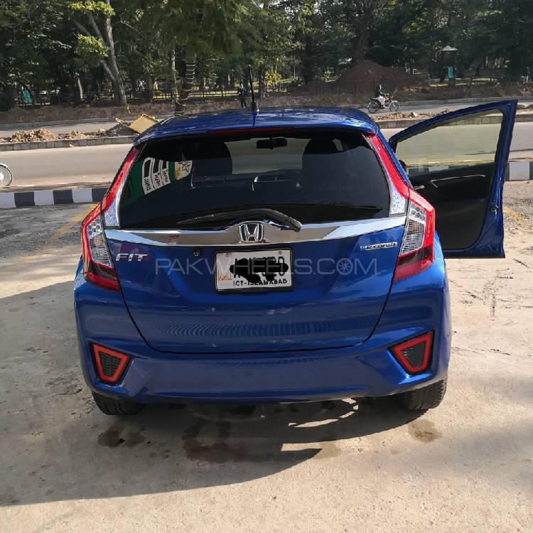 Honda Fit 2015 for Sale in Islamabad Honda Fit 2015 for Sale in Islamabad Image-2