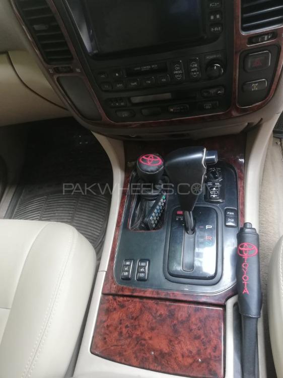 Lexus LX Series 2002 for Sale in Lahore Lexus LX Series 2002 for Sale in Lahore Image-5