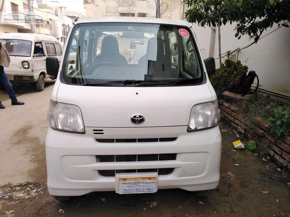 ٹویوٹا Pixis Van 2013 for Sale in کراچی Image-1