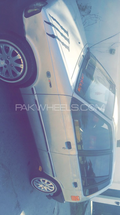 Suzuki Mehran - 2004  Suzuki Mehran - 2004  Image-3