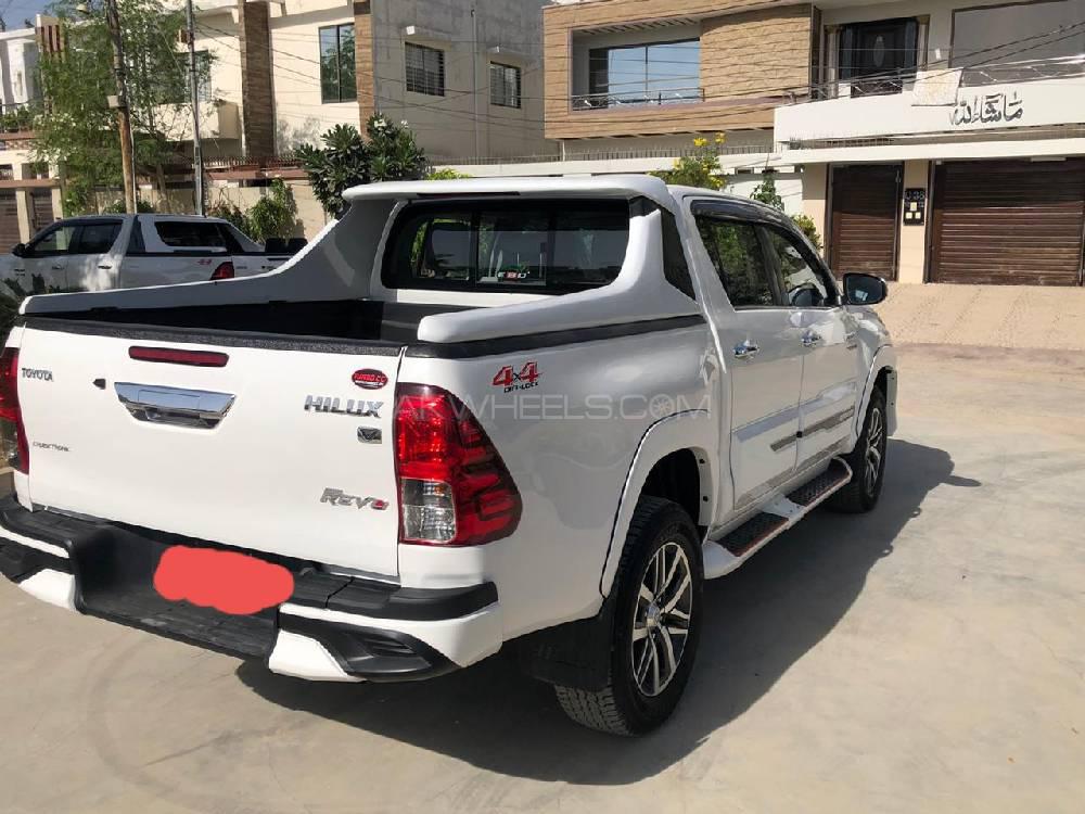 Toyota Hilux 2018 for Sale in Karachi Toyota Hilux 2018 for Sale in Karachi Image-3