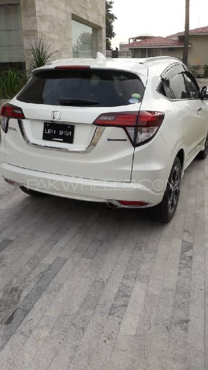 Honda Vezel 2015 for Sale in Peshawar Honda Vezel 2015 for Sale in Peshawar Image-7
