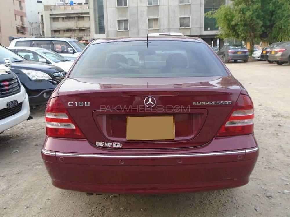 Mercedes Benz C Class 2005 for Sale in Karachi Mercedes Benz C Class 2005 for Sale in Karachi Image-4