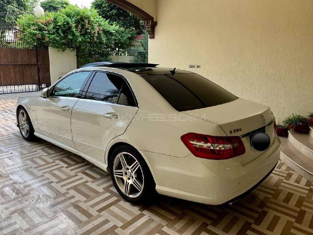 Mercedes Benz E Class 2010 for Sale in Peshawar Mercedes Benz E Class 2010 for Sale in Peshawar Image-15