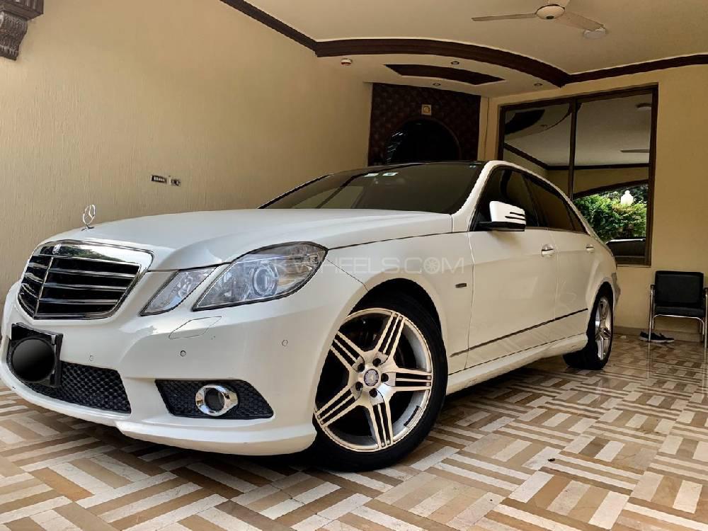 Mercedes Benz E Class 2010 for Sale in Peshawar Mercedes Benz E Class 2010 for Sale in Peshawar Image-17