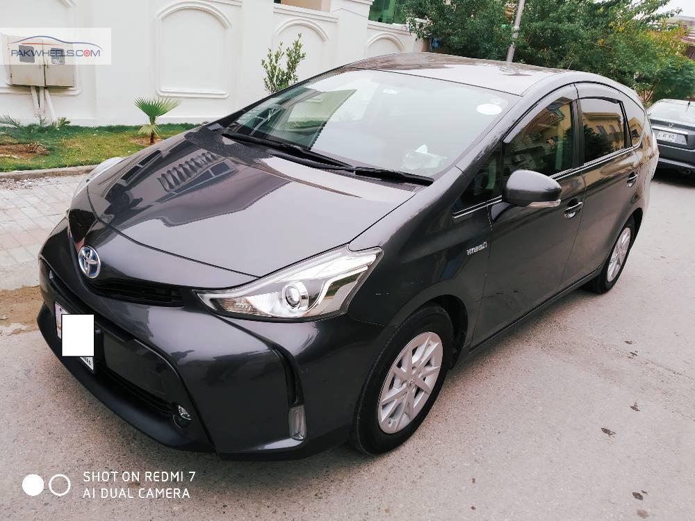 Toyota Prius Alpha 2015 for Sale in Islamabad Toyota Prius Alpha 2015 for Sale in Islamabad Image-4