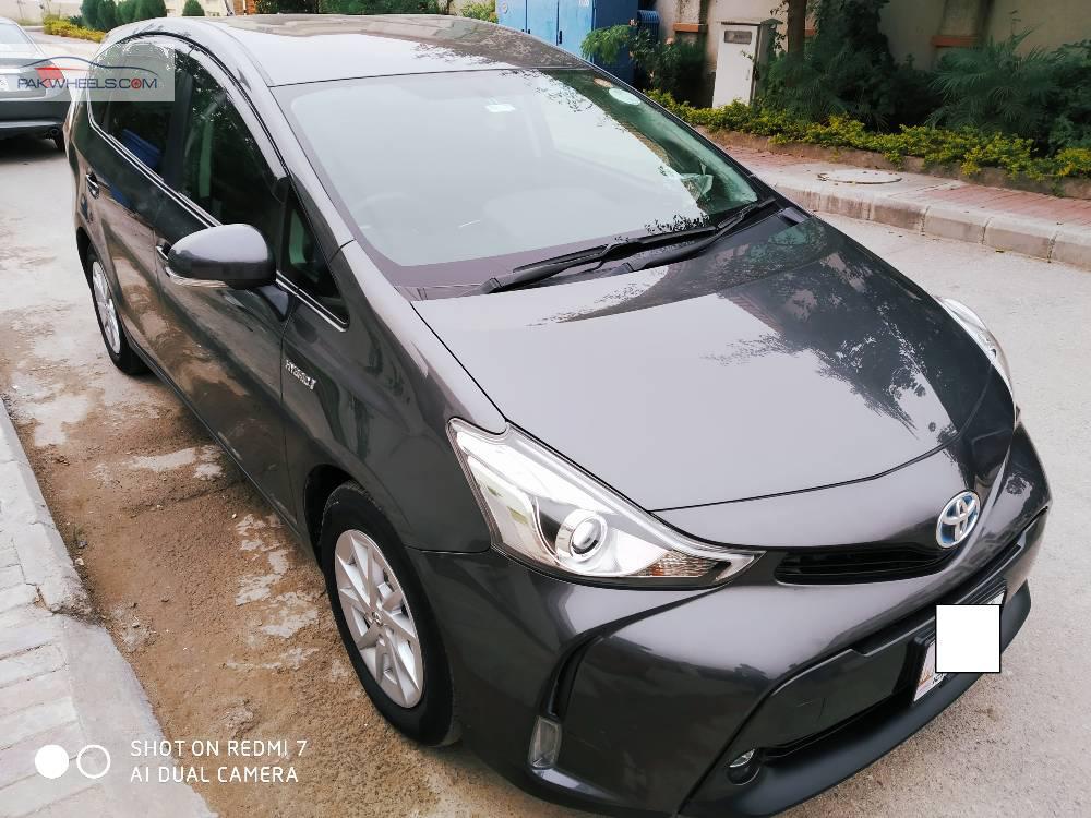 Toyota Prius Alpha 2015 for Sale in Islamabad Toyota Prius Alpha 2015 for Sale in Islamabad Image-6